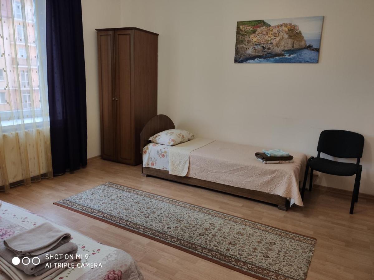 Apartments Domovik Просторная Квартира С Видом На Горы Mukatschewo Exterior foto